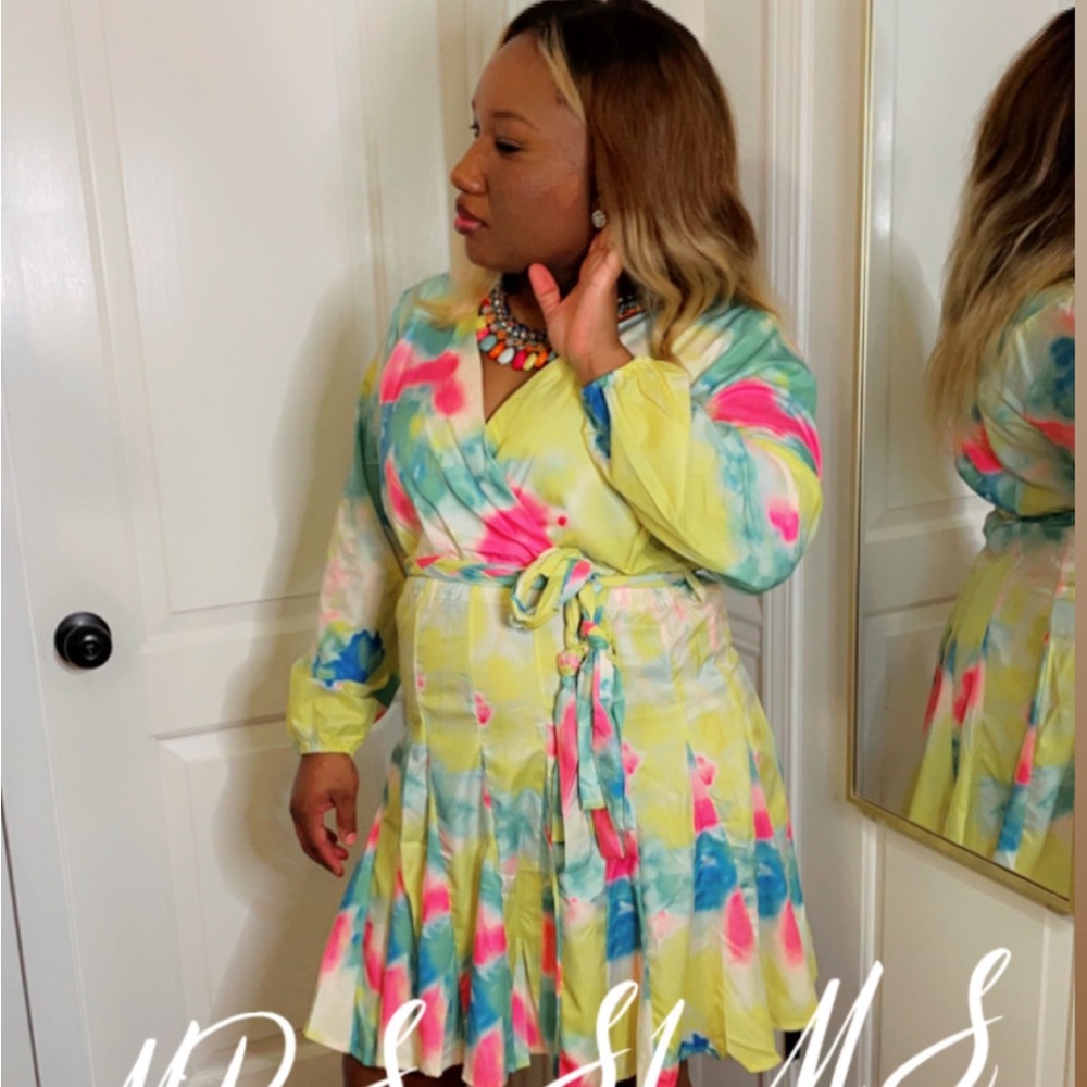 Colorful Dress - Picture 3 of 4